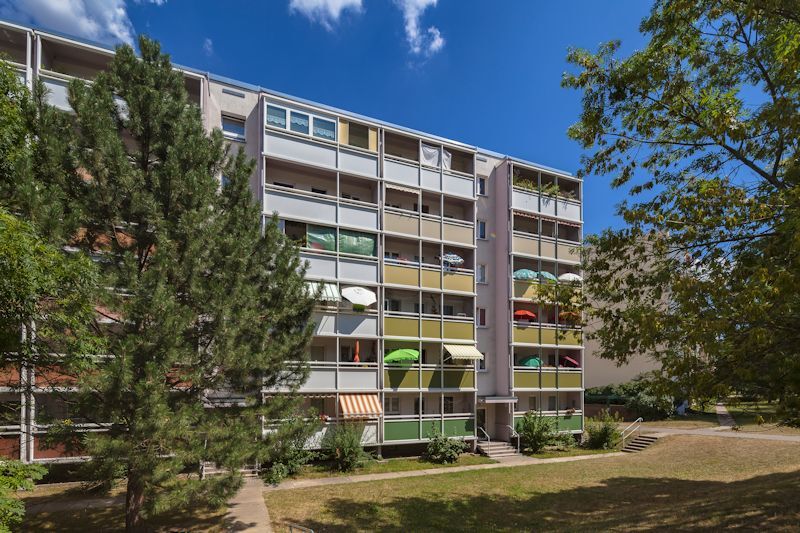 HofansichtvonAPIhochgeladen