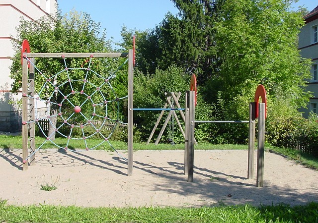 klaus-groth-str 35 spielplatz