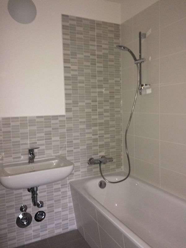 Leutewitzer Ring 58_302_Bad2_Inet