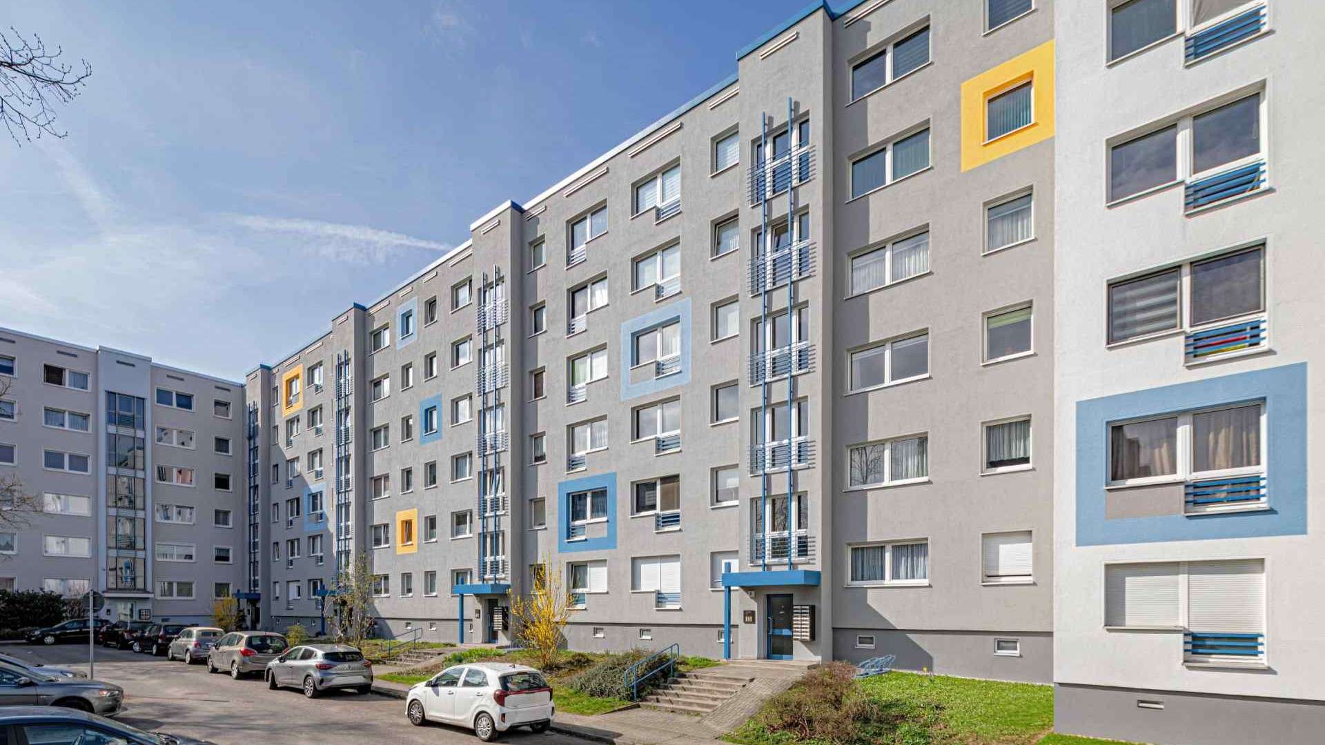 Sonnenblumenweg Neuer Anstrich